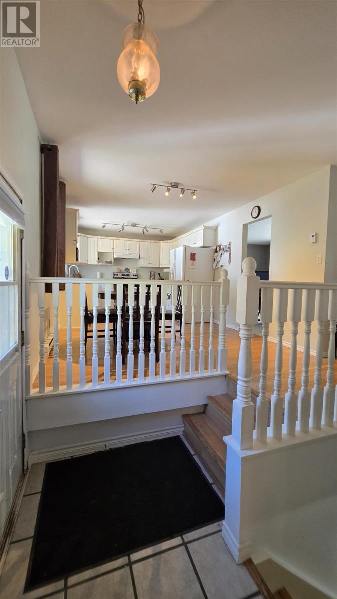 30 Foothill RD - 32