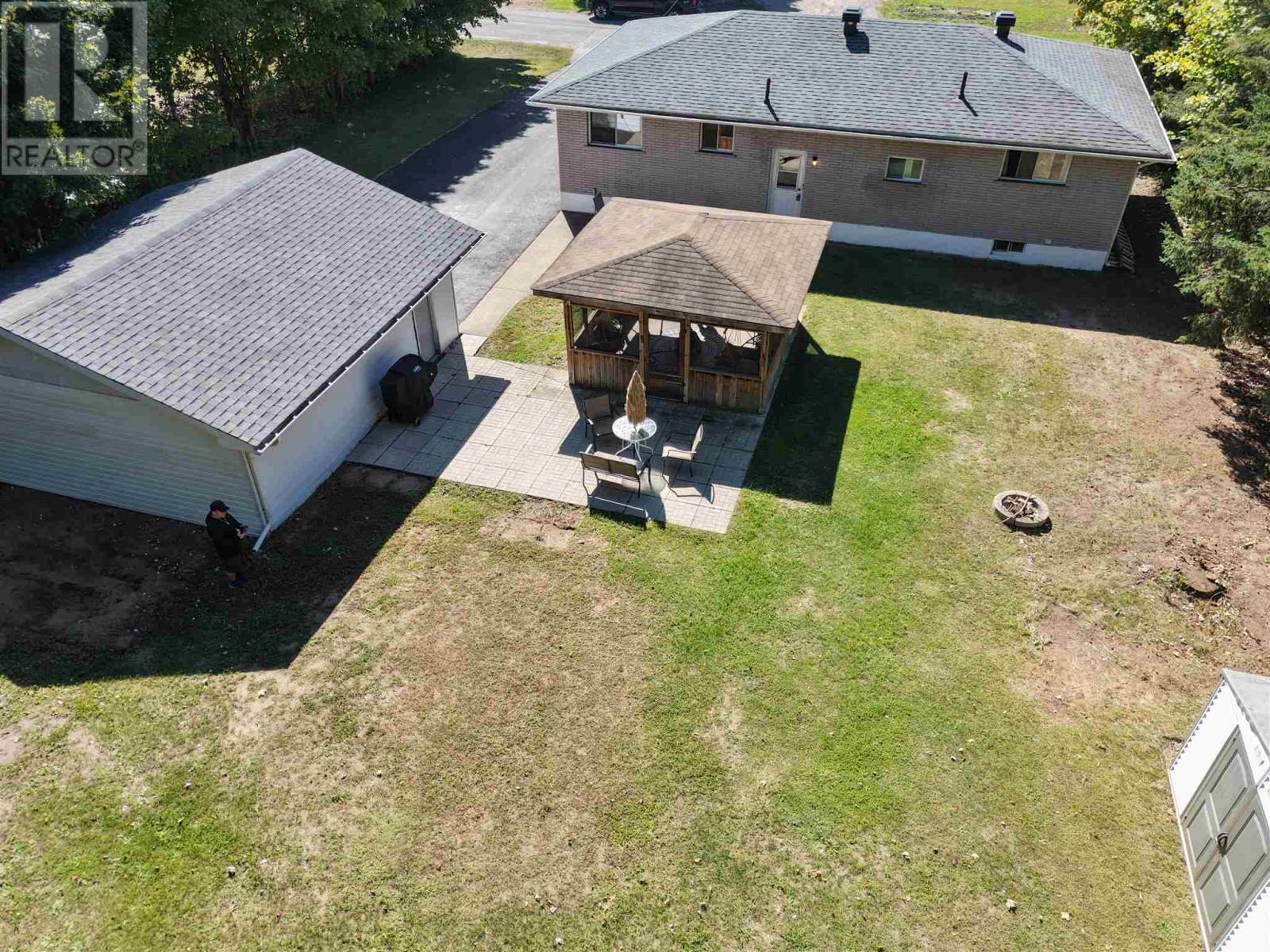 30 Foothill RD - 6