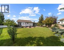 112 Edgewood Close, Camrose, AB T4V4N9 Photo 33