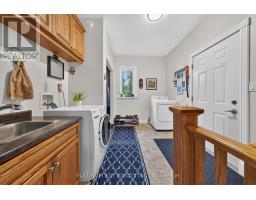 653 Peter Street, Strathroy Caradoc, ON N0L1T0 Photo 25
