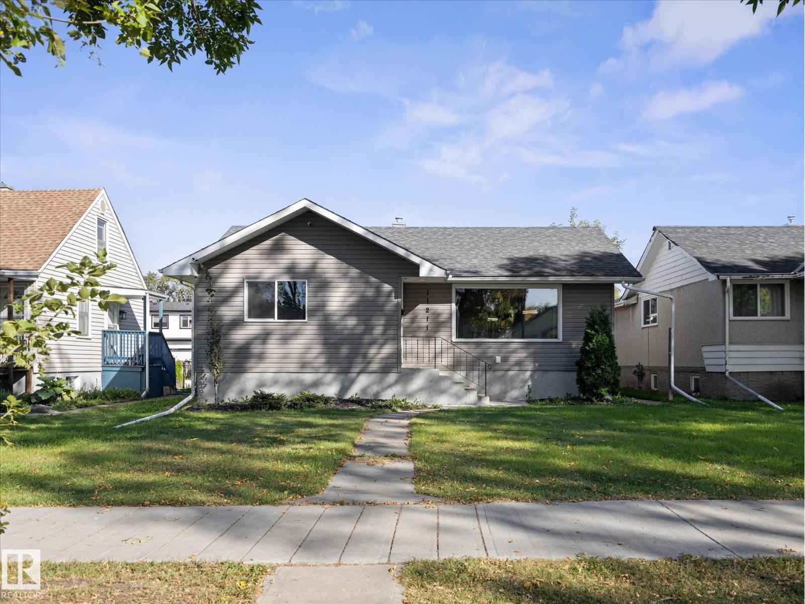 11211 104 ST NW, Edmonton, Alberta, T5G2K6