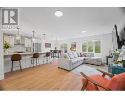42 Trenton Drive thumbnail 5