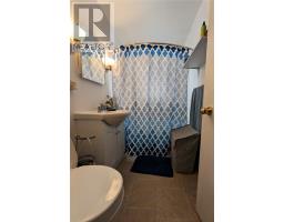 158 Airport Boulevard thumbnail 11