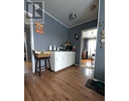 158 Airport Boulevard thumbnail 9