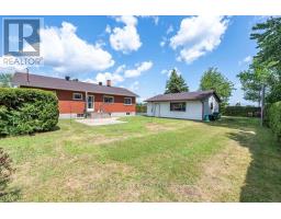 13 Herman Street, Petawawa, ON K8H1W1 Photo 42