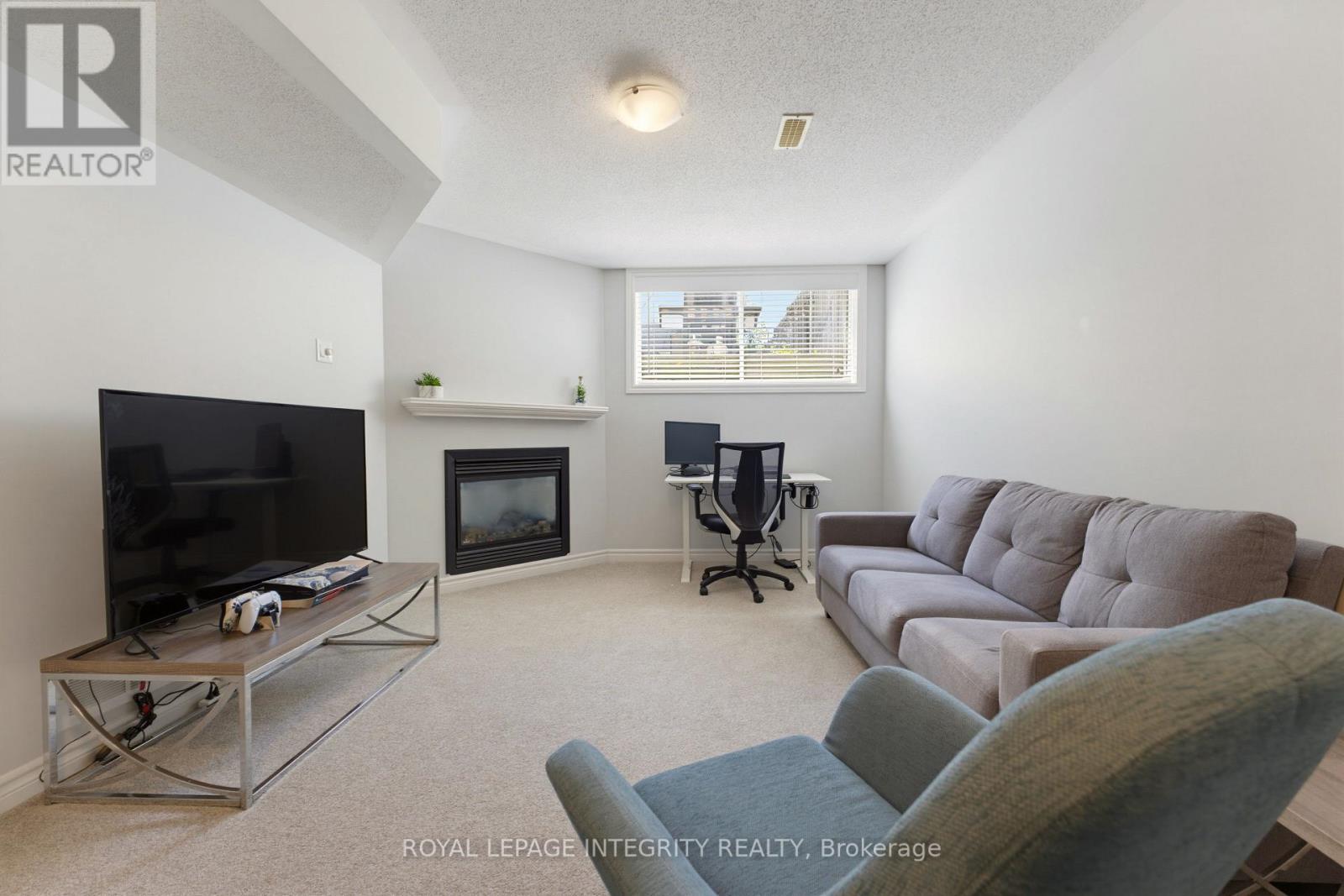 173 SILVERMOON CRESCENT - Image 35