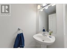 173 Silvermoon Crescent, Ottawa, ON K4A0P6 Photo 12