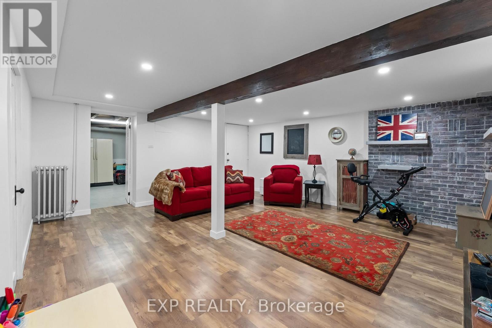 2753 ST PAUL AVENUE - Image 33