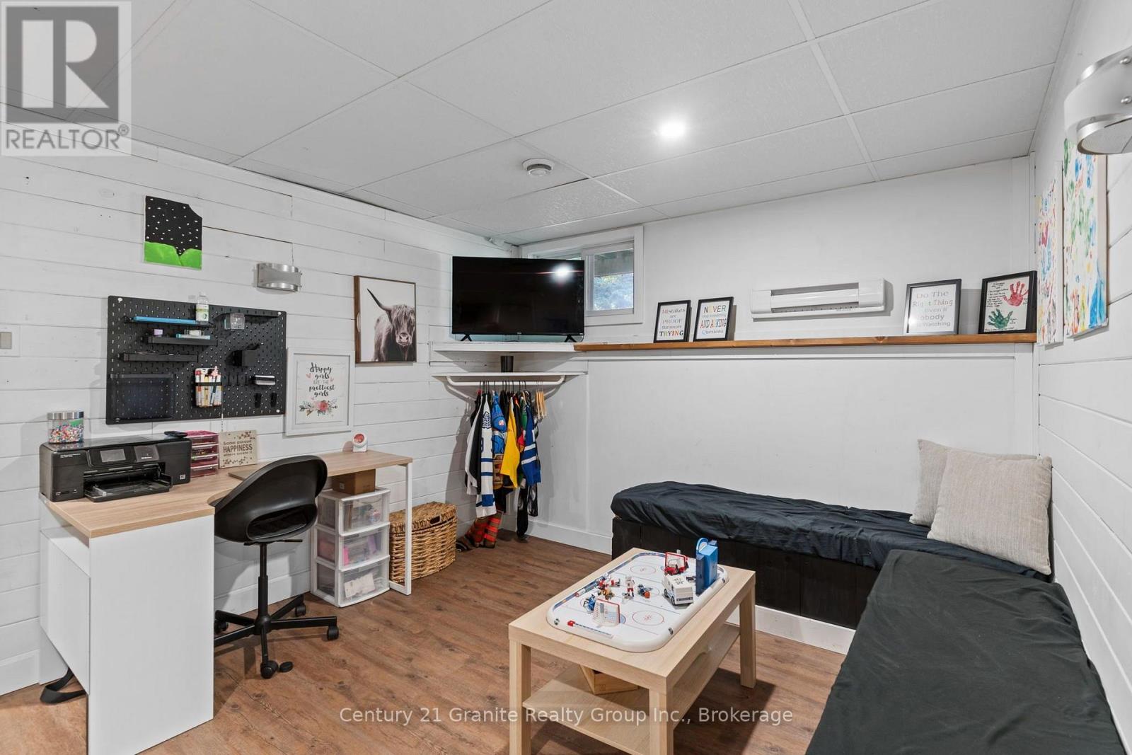 16408 35 HIGHWAY - Image 26