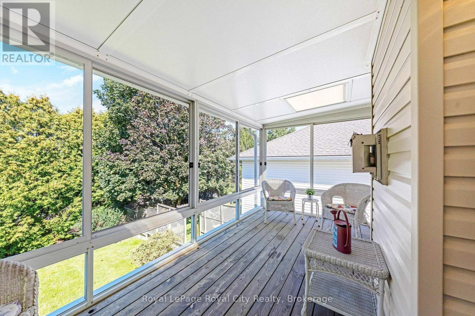 589 HARVEY STREET - 12