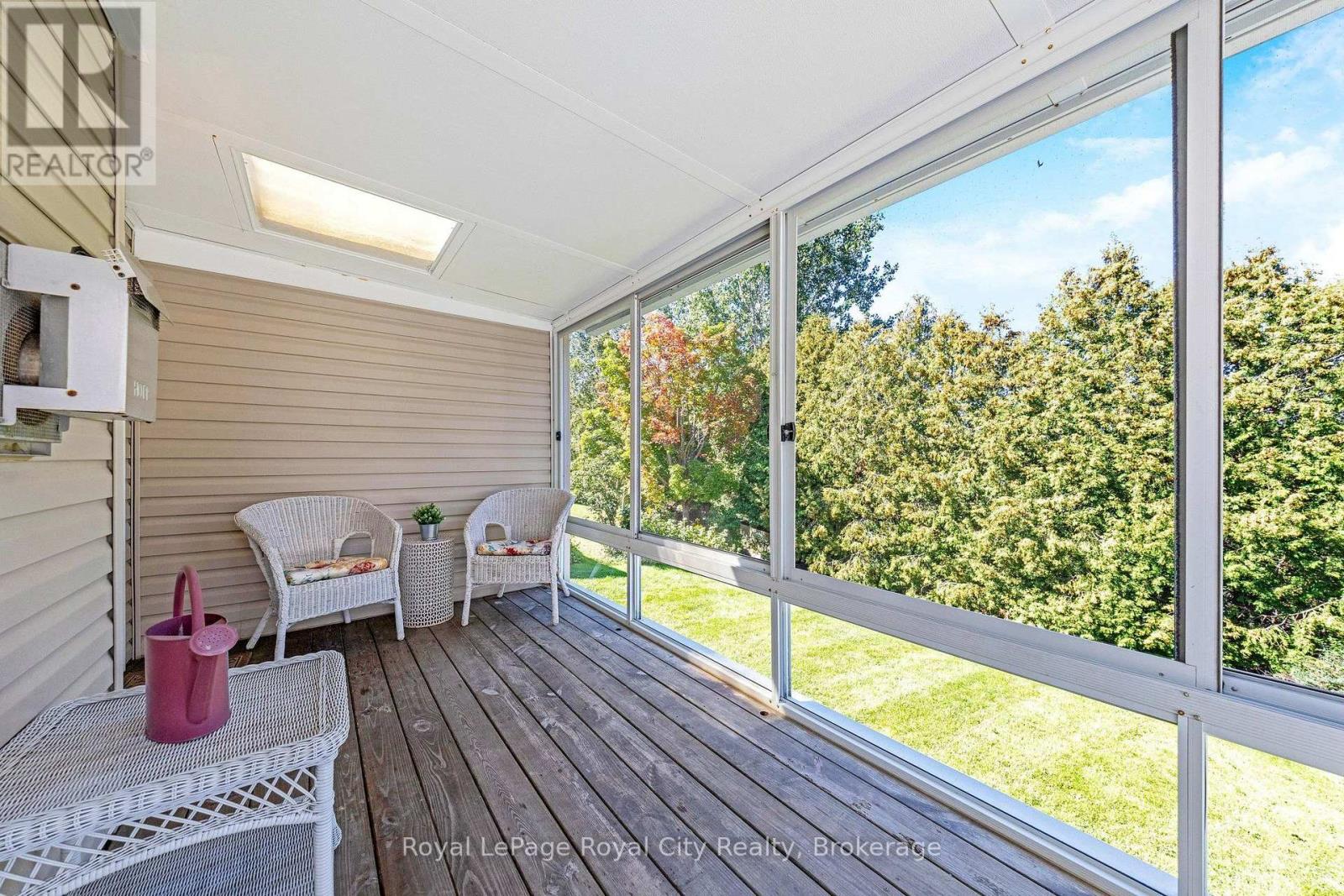 589 HARVEY STREET - 14