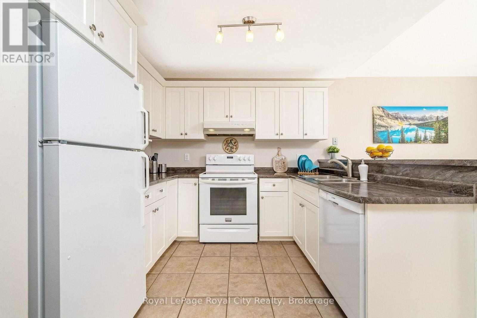 589 HARVEY STREET - Image 17
