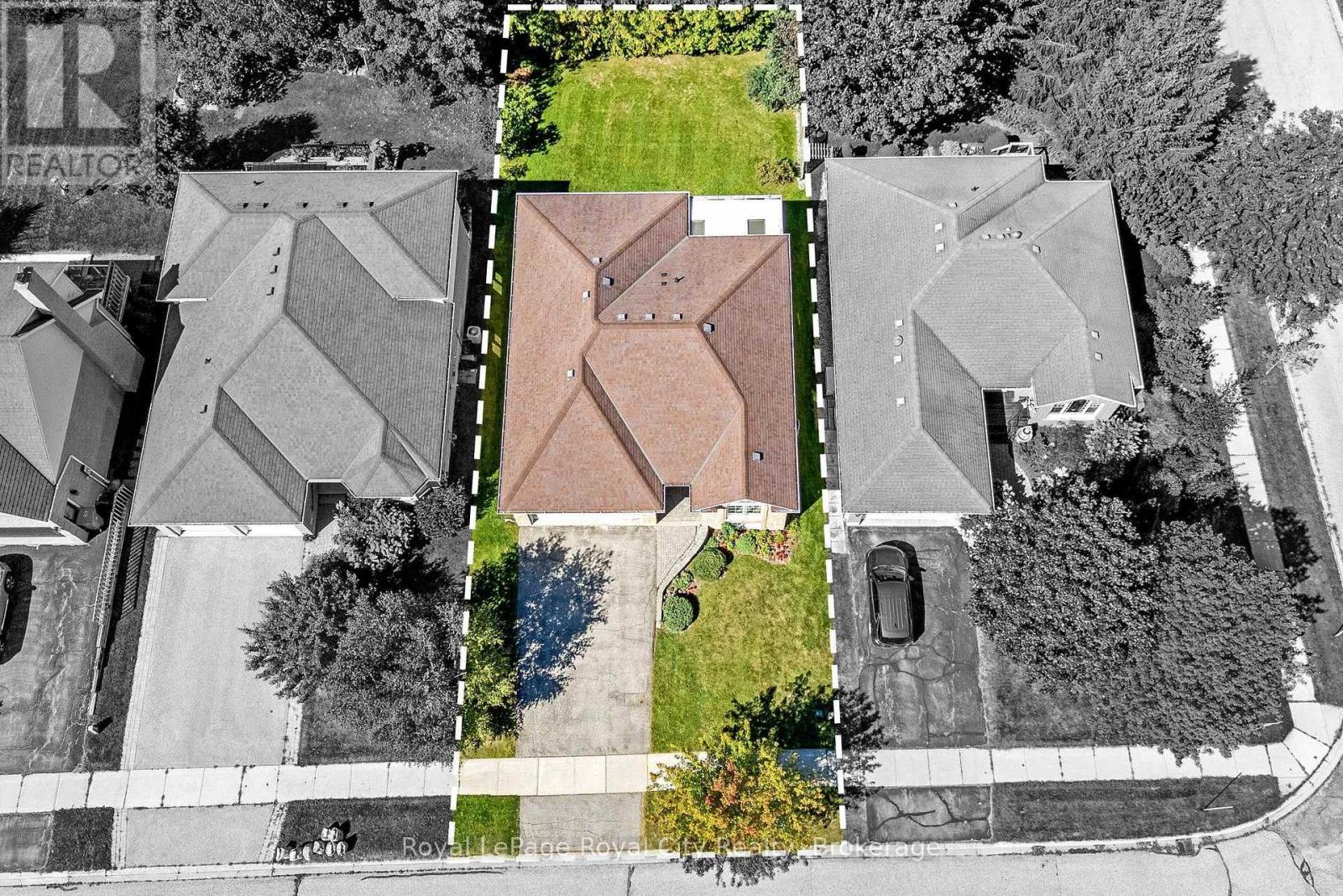 589 HARVEY STREET - 2