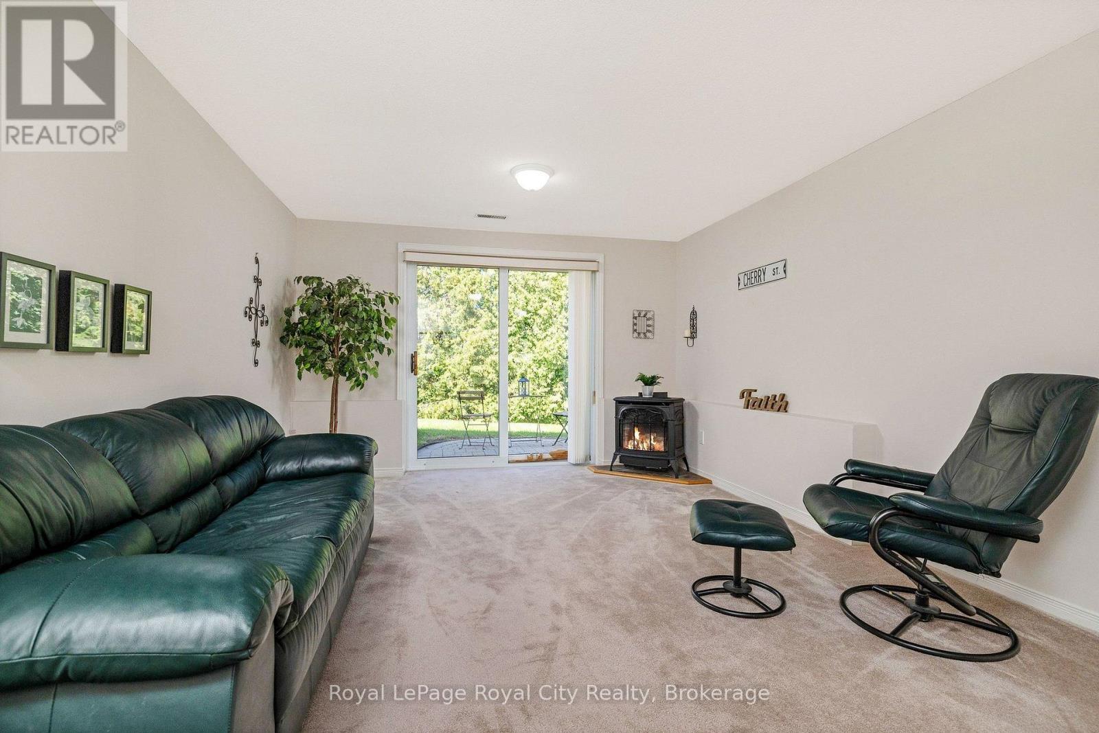 589 HARVEY STREET - 30