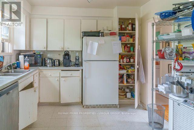 51 HEATH STREET E - 12