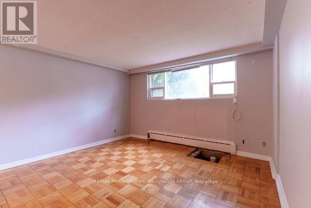 47 HEATH STREET E - 5