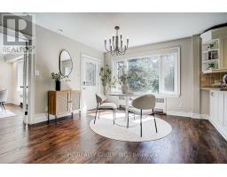 19 Lower Links Road, Toronto, ON M2P1H5 Photo 12
