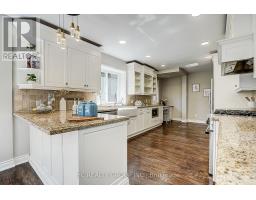 19 Lower Links Road, Toronto, ON M2P1H5 Photo 14