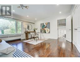 19 Lower Links Road, Toronto, ON M2P1H5 Photo 21