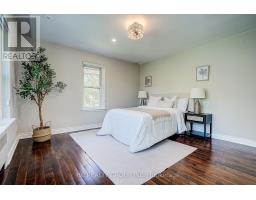 19 Lower Links Road, Toronto, ON M2P1H5 Photo 36