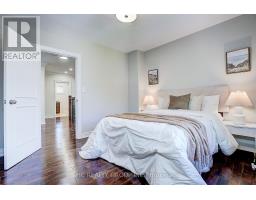 19 Lower Links Road, Toronto, ON M2P1H5 Photo 37