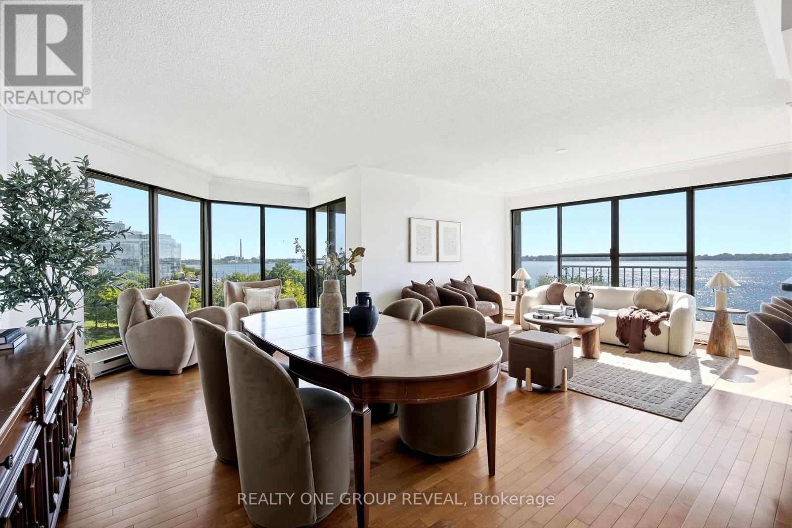 Photo of 702 - 65 HARBOUR SQUARE
