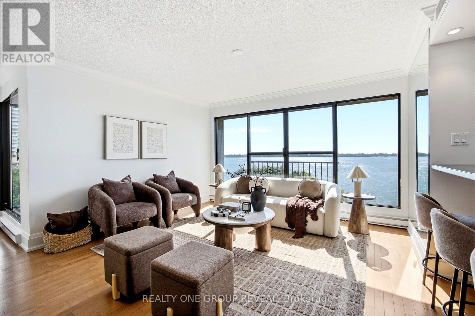 Photo of 702 - 65 HARBOUR SQUARE