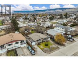 Primary Bedroom - 458-460 Keithley Road, Kelowna, BC V1X2N7 Photo 6