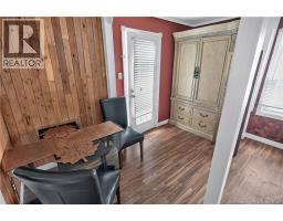 131 Humphrey Street, photo 2