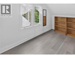 131 Humphrey Street, photo 17