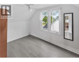 131 Humphrey Street, photo 19