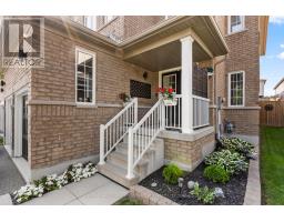 Kitchen - 96 Redfern Crescent, Clarington, ON L1C0K1 Photo 6