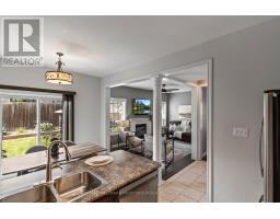 Family room - 96 Redfern Crescent, Clarington, ON L1C0K1 Photo 9