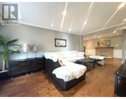 Upper - 15 Orangewood Crescent, Toronto, ON M1W1C5 Photo 10