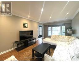Upper - 15 Orangewood Crescent, Toronto, ON M1W1C5 Photo 9