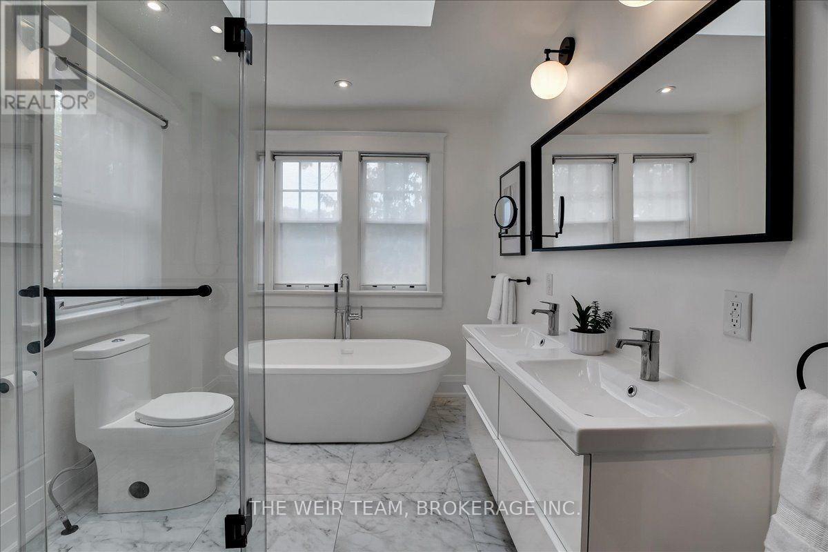 25 OAK PARK AVENUE - Image 19