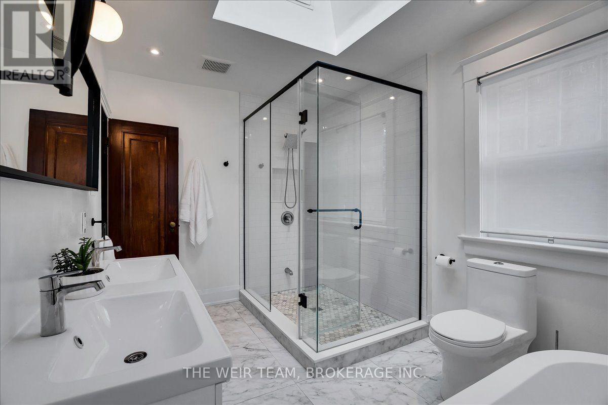 25 OAK PARK AVENUE - Image 21
