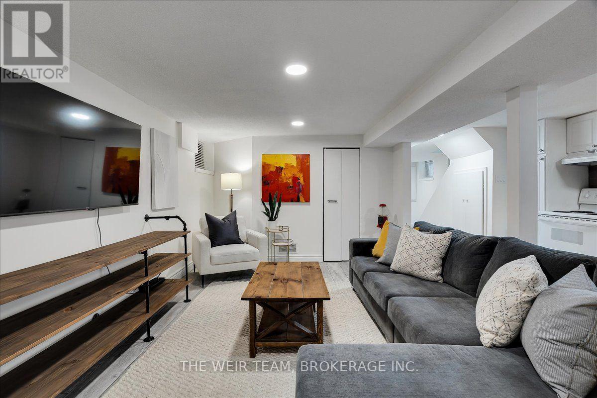 25 OAK PARK AVENUE - Image 26