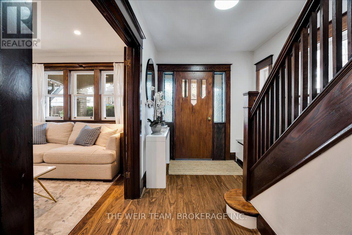 25 OAK PARK AVENUE - Image 4