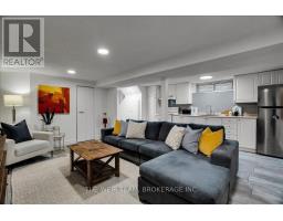 25 Oak Park Avenue, Toronto, ON M4C4L8 Photo 25