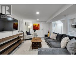 25 Oak Park Avenue, Toronto, ON M4C4L8 Photo 26
