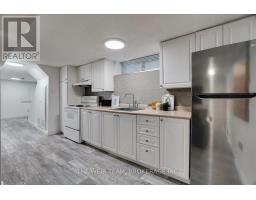 25 Oak Park Avenue, Toronto, ON M4C4L8 Photo 28