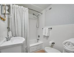 25 Oak Park Avenue, Toronto, ON M4C4L8 Photo 29