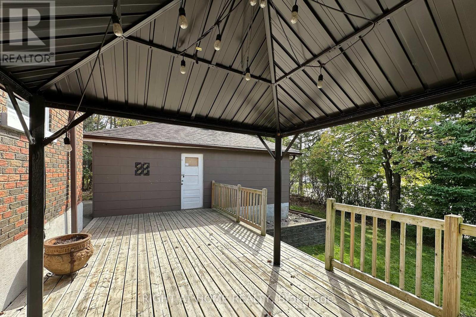 488 CROMWELL AVENUE - 26