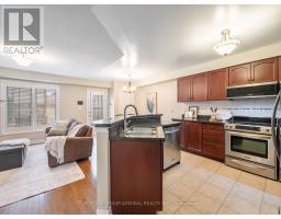 Bathroom - 103 America Avenue, Vaughan, ON L6A2X8 Photo 9