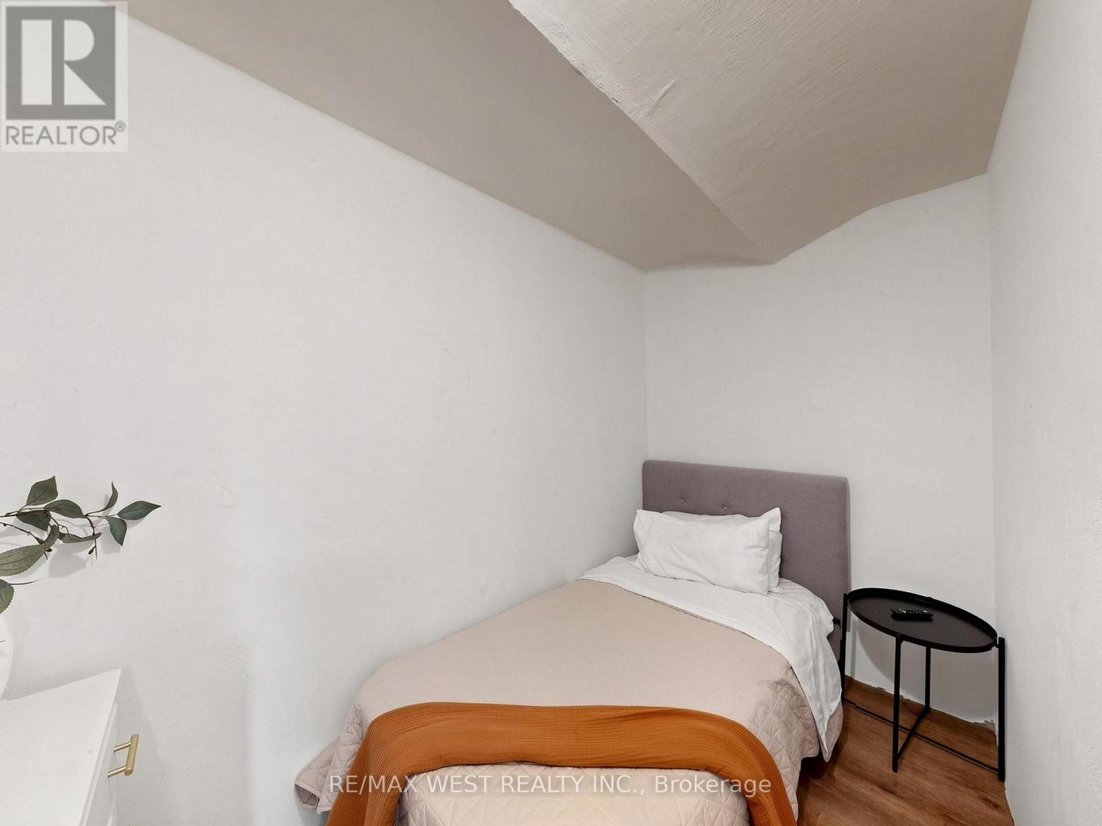 #6 2027 BLUEFIELDS DRIVE - Image 29