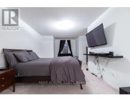 94 Jim Baird Mews, Toronto, ON M3L0C4 Photo 16