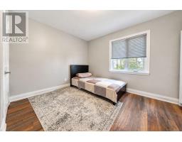 49 Barrhead Crescent, Toronto, ON M9W3Z8 Photo 15