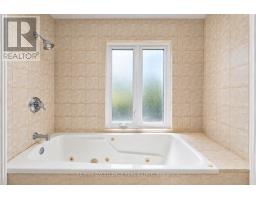 49 Barrhead Crescent, Toronto, ON M9W3Z8 Photo 8