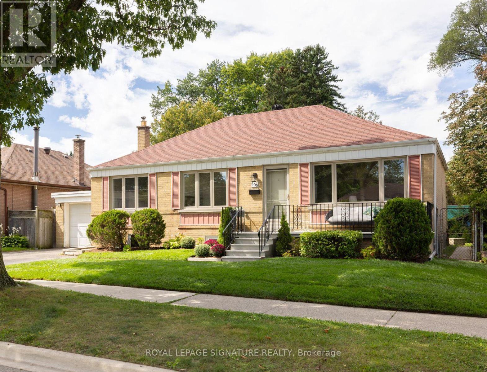 Photo of 605 Atwater Avenue